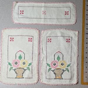 Embroidered Floral Linen Doilies